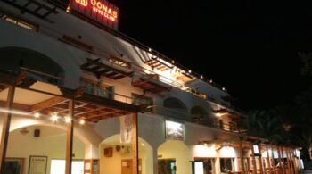 Oonas Hotel and Dive Club